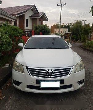 Sell White 2010 Toyota Camry Automatic Gasoline at 120000 km