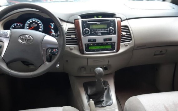 2014 Toyota Innova G Diesel Manual for sale -4