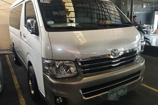 Selling Toyota Hiace 2011 at 57671 km-1