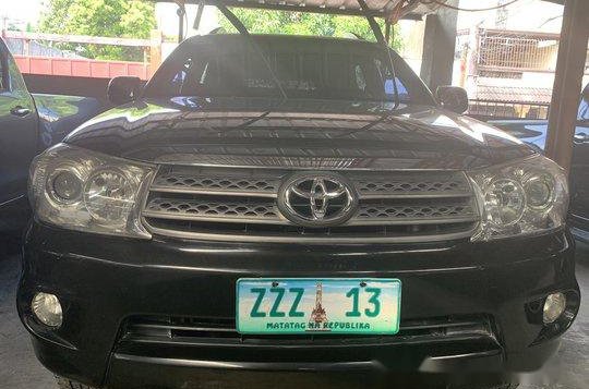 Sell Black 2010 Toyota Fortuner at 58000 km-2