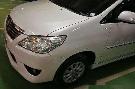 Sell White 2014 Toyota Innova at 85100 km -2