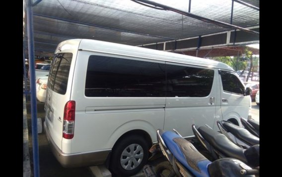 Toyota Hiace 2017 Van Automatic Diesel for sale -5