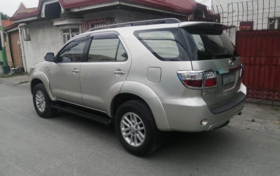 Toyota Fortuner 2010 for sale in Parañaque -3