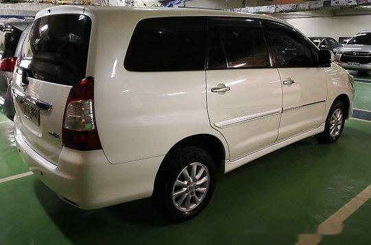 Sell White 2014 Toyota Innova at 85100 km -6