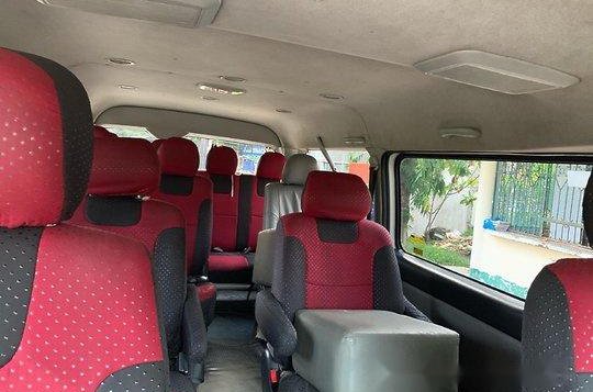 Sell White 2012 Toyota Hiace at 215000 km-6