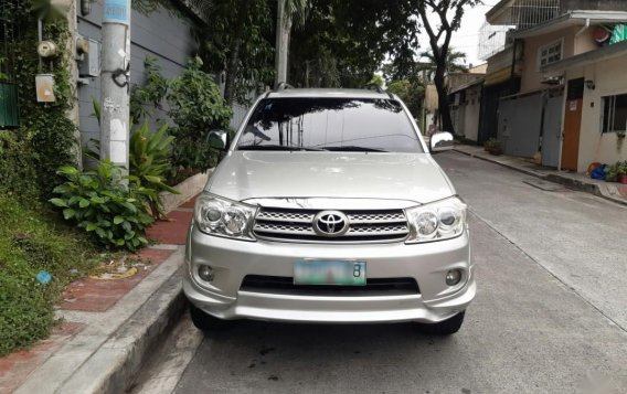2011 Toyota Fortuner at 90000 km for sale  -2