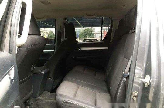 Selling Grey Toyota Hilux 2016 Manual Diesel -9