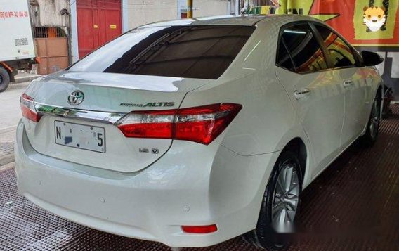 White Toyota Corolla altis 2016 Automatic Gasoline for sale