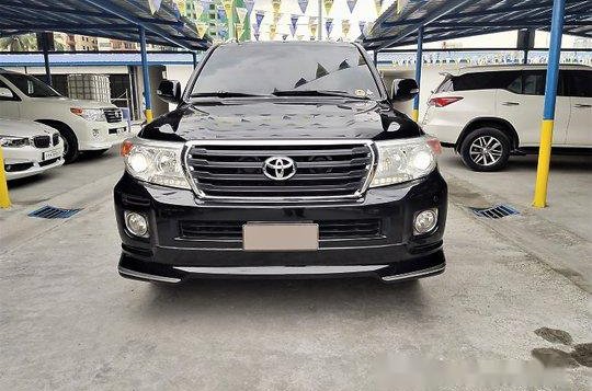 Black Toyota Land Cruiser 2015 at 91000 km for sale 