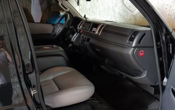 2016 Toyota Grandia for sale in Pasig -9