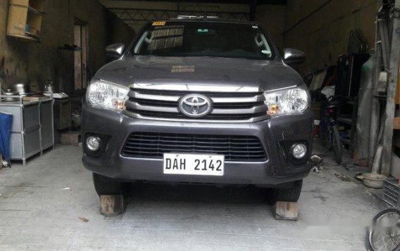Sell Grey 2018 Toyota Hilux at Manual Diesel at 25000 km-1