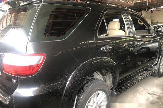 Black Toyota Fortuner 2010 at 58000 km for sale -2