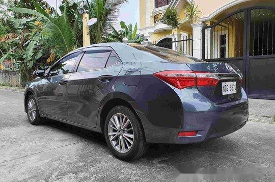 Grey Toyota Corolla Altis 2017 at 30000 km for sale -6