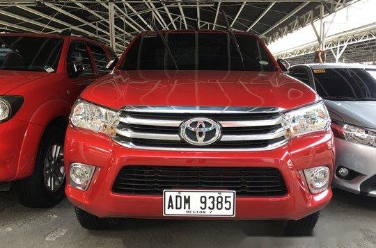 Red Toyota Hilux 2016 at 25000 km for sale-4