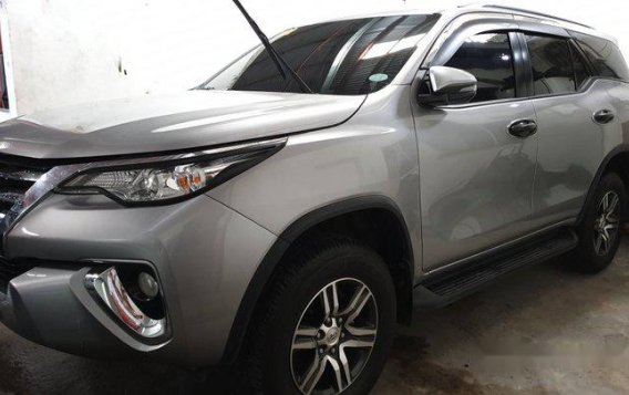 Silver Toyota Fortuner 2018 Automatic Diesel for sale -2