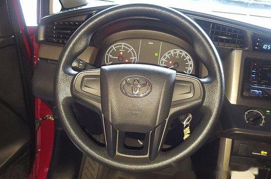 Selling Toyota Innova 2017 at 32544 km-6