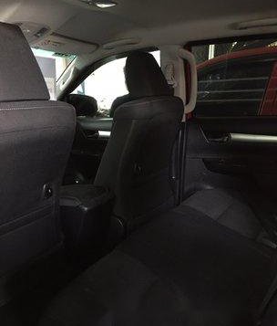 Red Toyota Hilux 2016 at 25000 km for sale-7