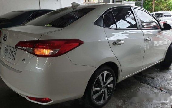 Sell White 2018 Toyota Vios Automatic Gasoline at 2100 km -3