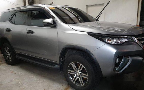 Silver Toyota Fortuner 2018 Automatic Diesel for sale 