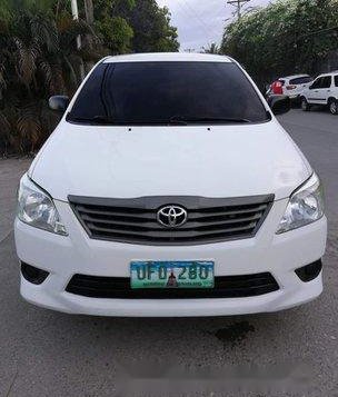 White Toyota Innova 2013 for sale in Talisay