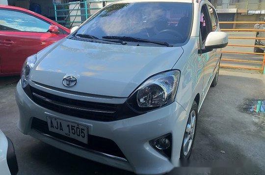 White Toyota Wigo 2015 Automatic Gasoline for sale 