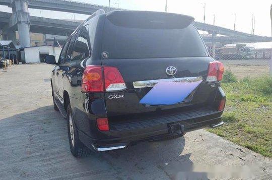 Black Toyota Land Cruiser 2015 at 91000 km for sale-2