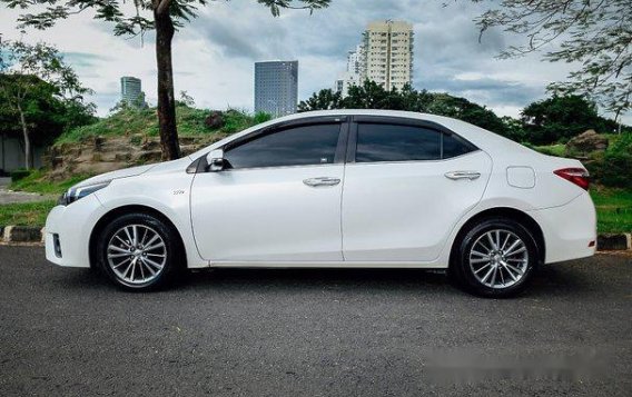 Sell 2014 Toyota Corolla Altis at 54566 km -7