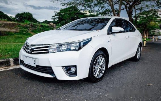 Sell 2014 Toyota Corolla Altis at 54566 km -5