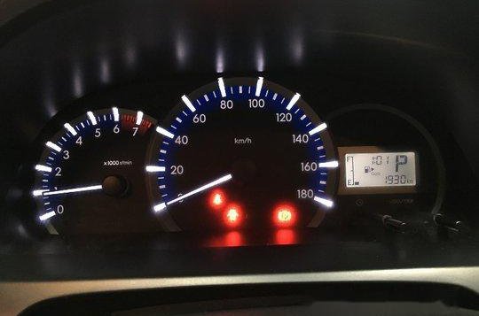 Selling Toyota Avanza 2019 Automatic Gasoline  -3