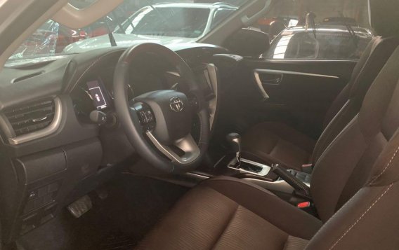 Silver Toyota Fortuner 2019 for sale in Quezon City-7