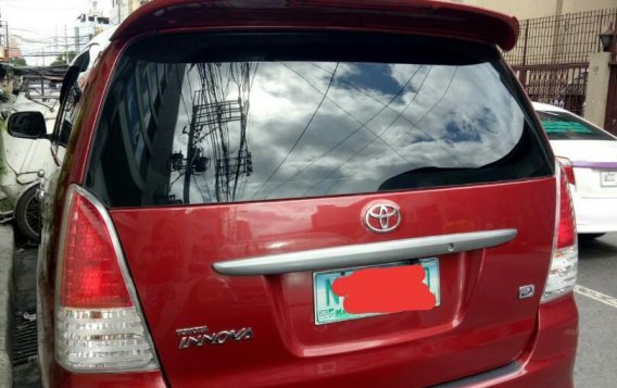 2010 Toyota Innova for sale in Quezon City-3