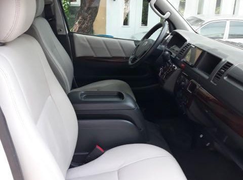 2015 Toyota Hiace for sale in Makati -2