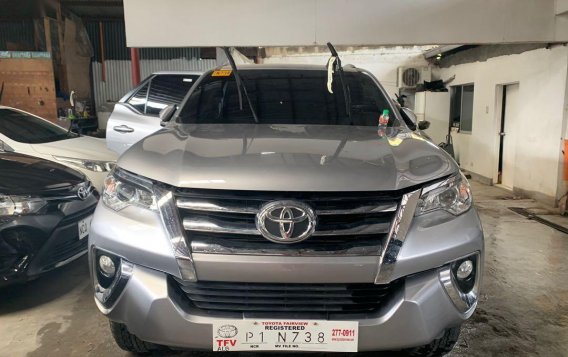 Silver Toyota Fortuner 2019 for sale in Quezon City-5