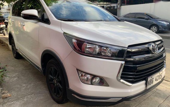 White Toyota Innova 2019 for sale in Quezon City -2
