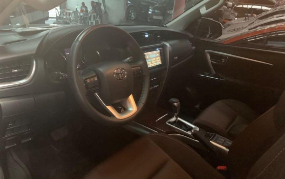 Silver Toyota Fortuner 2019 for sale in Quezon City-4