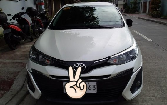 Selling Pearlwhite Toyota Vios 2019 in Quezon City-1