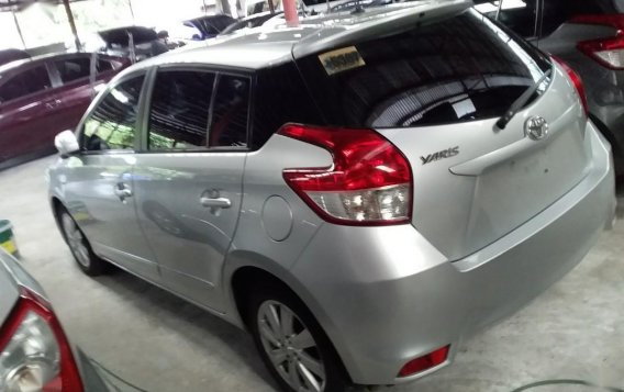 Silver Toyota Yaris 2016 for sale in Quezon City-3