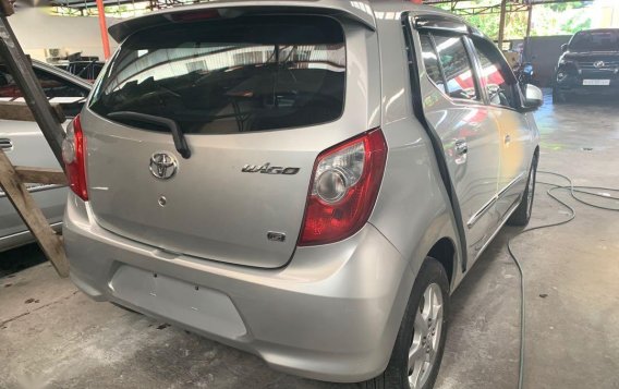 Selling Silver Toyota Wigo 2016 in Quezon City-3