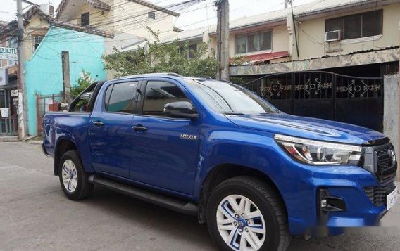 Sell Blue 2018 Toyota Hilux at 13900 km 
