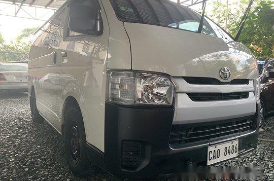 Sell White 2019 Toyota Hiace at 13800 km 