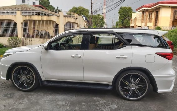 2017 Toyota Fortuner for sale in Quezon City-7