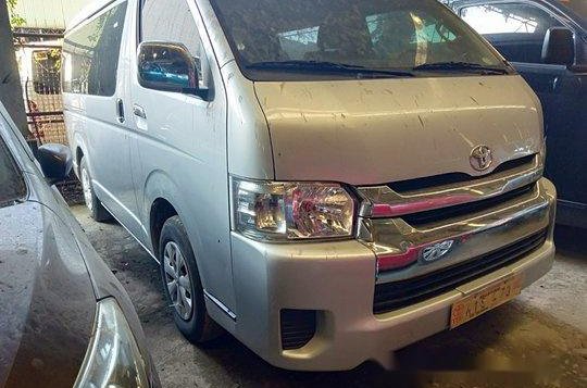 White Toyota Hiace 2018 at 43000 km for sale
