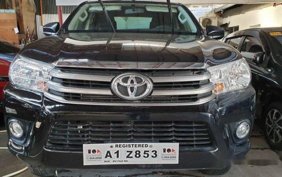 Sell Black 2018 Toyota Hilux at 2900 km -1