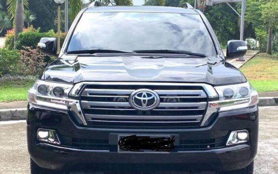 Toyota Land Cruiser 2011 for sale in Quezon City-3