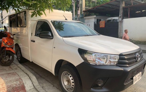Sell White 2017 Toyota Hilux in Quezon City -1
