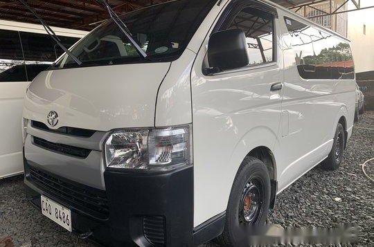 Sell White 2019 Toyota Hiace at 13800 km -2