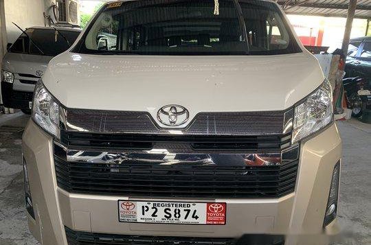 Selling White Toyota Hiace 2019 in Quezon City -3