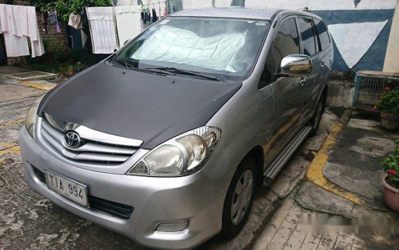 Selling Silver Toyota Innova 2012 Manual Gasoline