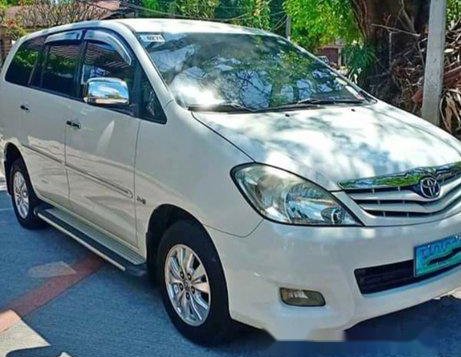 Selling White Toyota Innova 2012 Automatic Diesel at 64000 km-1