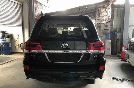 Selling Black Toyota Land Cruiser 2020 in Quezon City -2